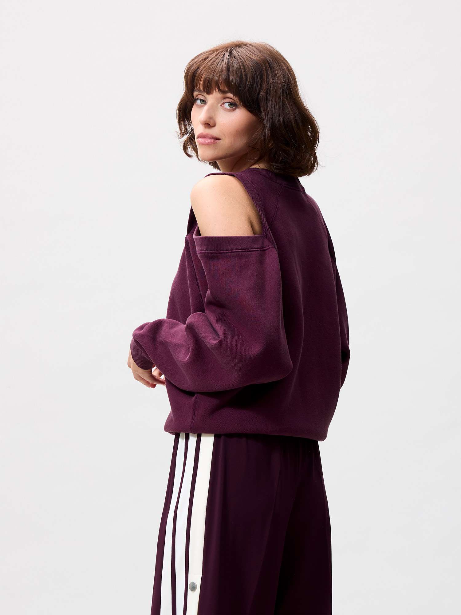 Catwalk Junkie Sweater with cut out winetasting 2504020603_749_1_537